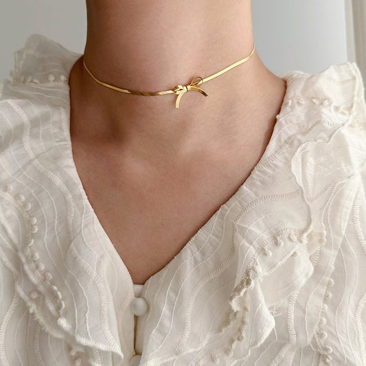 Coquetta Choker