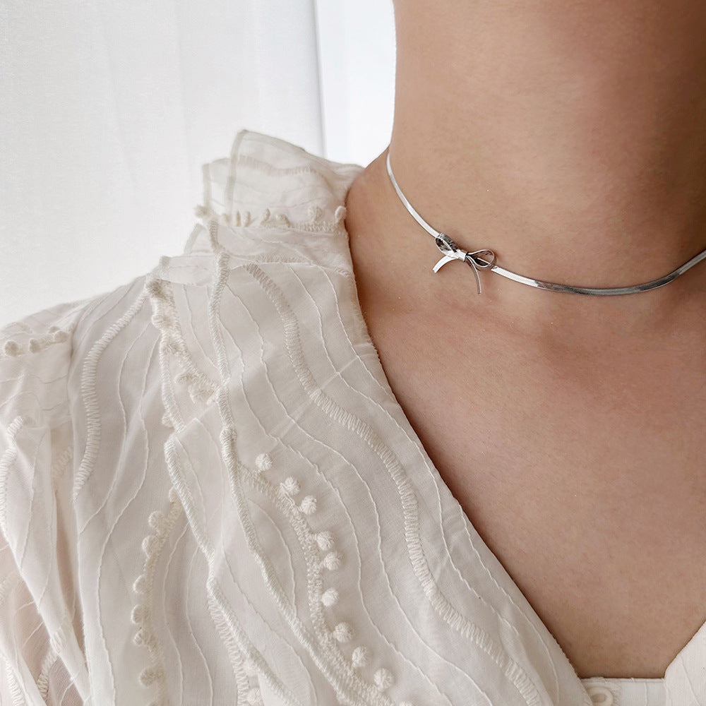 Coquetta Choker